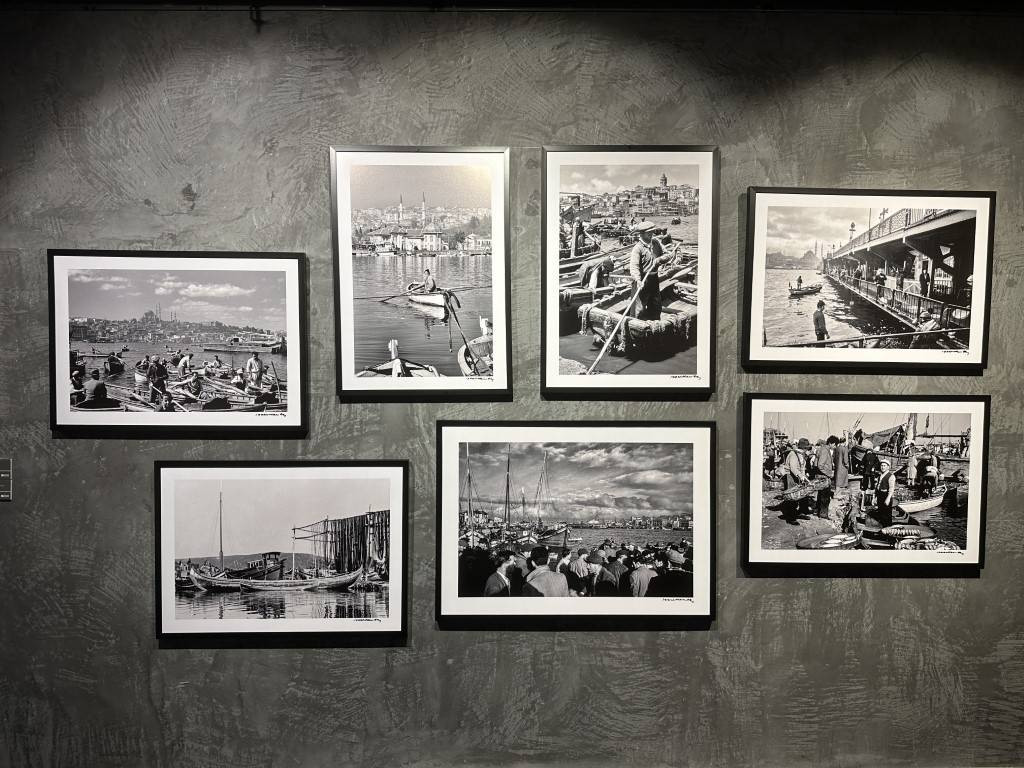 İzzet Keribar'ın "Efsunlu Şehir" sergisi sanatseverlerle buluştu - Resim: 6